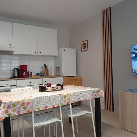 צ'סטוצ'ובה Apartament Zacisze 2 Big 4U מראה חיצוני תמונה
