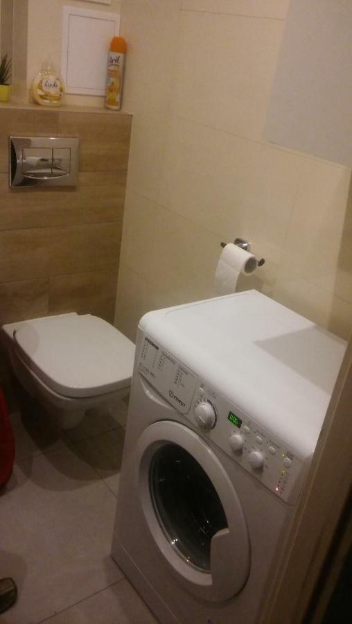 צ'סטוצ'ובה Apartament Zacisze 2 Big 4U מראה חיצוני תמונה